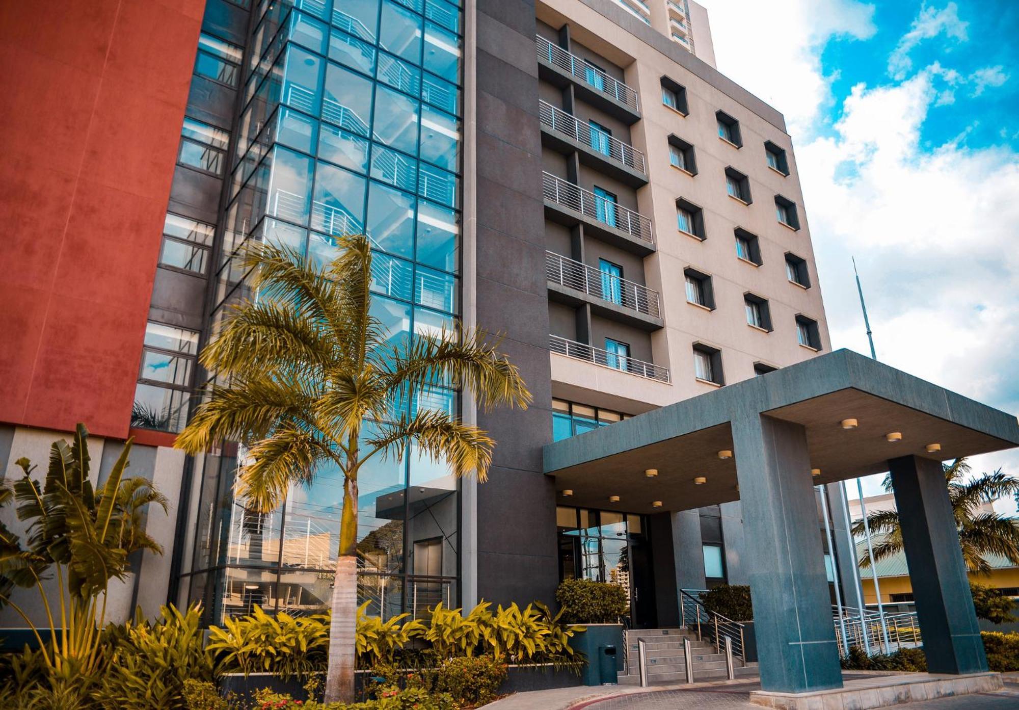 Hotel Crowne Plaza - Dar Es Salaam By Ihg Exterior foto